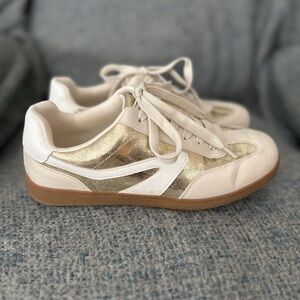 Elegant Gold and White Women's Athletic Shoes